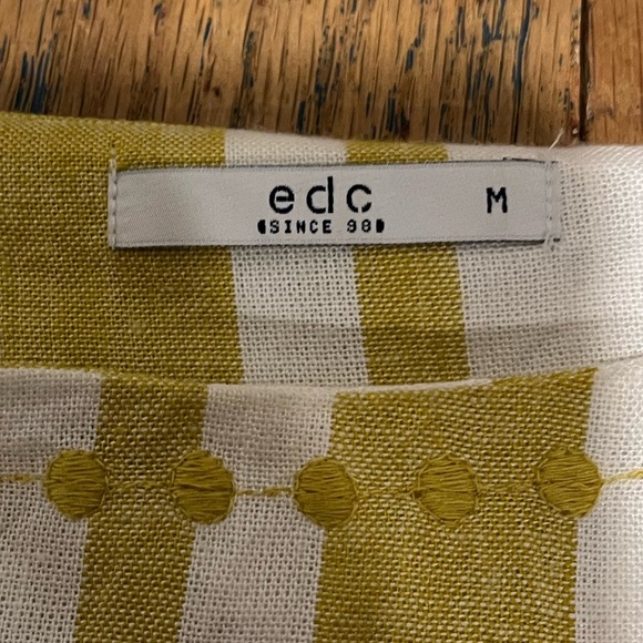EDC by Esprit – Size M – Yellow & White Striped Tie-Front Top - Picture 2 of 9